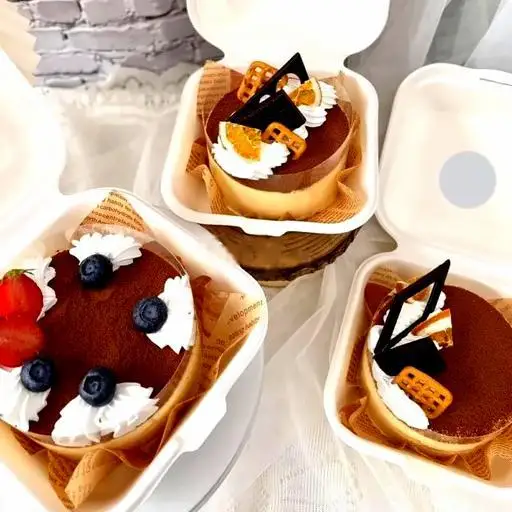 Bánh kem bento tiramisu - 110.000 ₫ tại Kẹo Ngọt Bakery - Bánh Kem Sinh Nhật & Bánh Bông Lan Trứng Muối - Gò Dầu