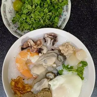 Cháo thập cẩm đặc biệt  size lớn - 85.000 ₫ tại Bún & Cháo Má 5 - Đỗ Quang Đẩu