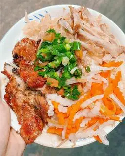 Cơm sườn chả ốp la - 79.000 ₫ tại Cơm Tấm Mai Sài Gòn - Thủ Khoa Huân