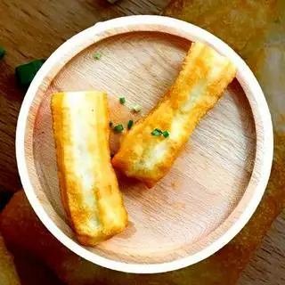 Bánh quẩy - 7.000 ₫ tại Bánh Canh Cua Cô Diệu - Nguyễn Thị Thập