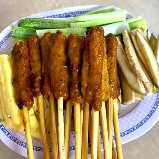 Hình ảnh Nem Lụi (6 cái)
