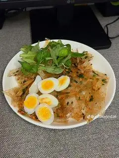 Hình ảnh Bánh tráng trộn mỡ hành