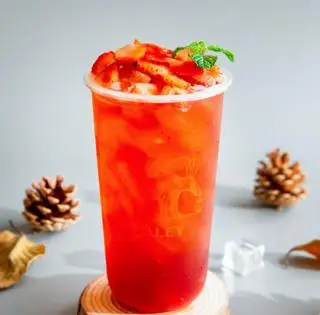 Trà dâu tây ly 1lít3 - 40.000 ₫ tại Lovely Fruit - Trà Trái Cây Tươi, Sinh Tố & Nước Ép Nguyên Chất - Âu Cơ