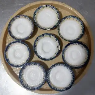 Bánh Bèo Không Nhân Sốt (Bán Kg) - 70.000 ₫ tại Bánh Bèo & Mì Quảng Cô Thu - Lê Văn Lương