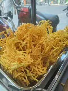 Hình ảnh Bánh khoai sợi chiên giòn 