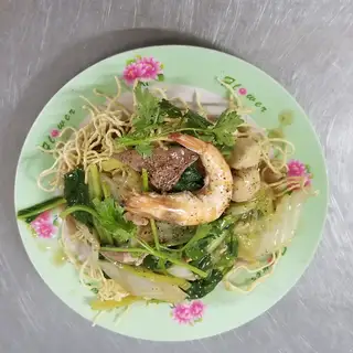 Mì xào giòn thập cẩm - 65.000 ₫ tại A Sìn - Hủ Tiếu Xào, Mì Xào Giòn & Cơm Chiên Gà Xối Mỡ -  Tuệ Tĩnh