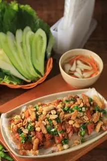Bánh hỏi thịt nướng - cuốn - 75.000 ₫ tại Nem Nướng Nha Trang Cô Điệp - Khánh Hội