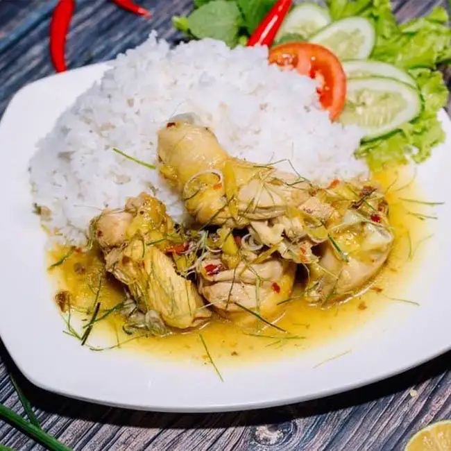 Hình ảnh Cơm gà kho gừng