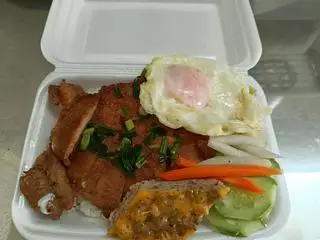 Hình ảnh Cơm Tấm Sườn Chả Ốpla 