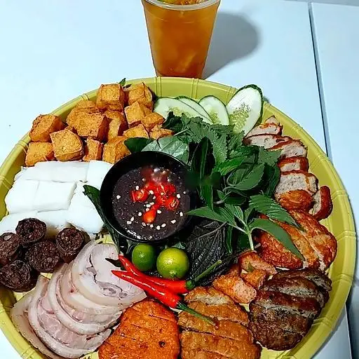 Hình ảnh Bún đậu thập cẩm nhỏ - 1 ly trà tắc