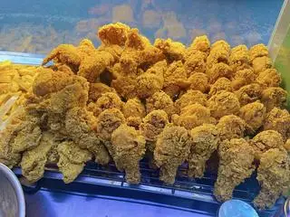 Gà rán 1 miếng - 39.000 ₫ tại Hoàng Gia - Gà Rán & Trà Trái Cây - Hoàng Bật Đạt