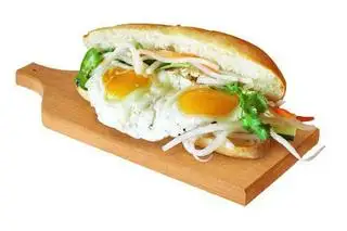 Bánh mì ốp la 2 trứng - 27.000 ₫ tại Bếp Nhà Khoa - Nhật - Phạm Ngọc Thảo