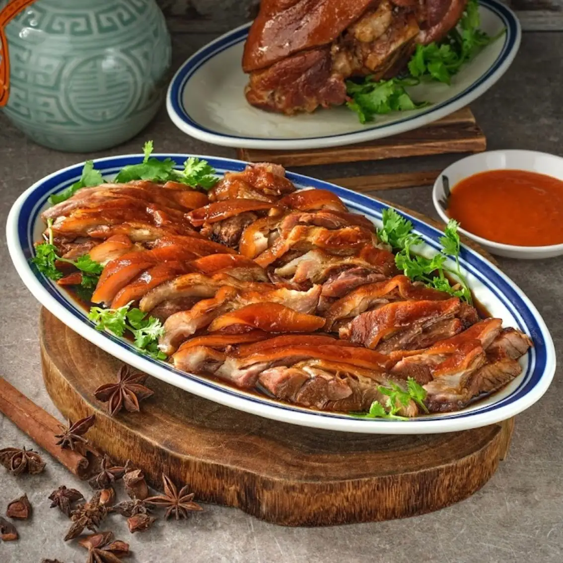 Giò heo hầm chặt,  - 128.000 ₫ tại Cơm Singapore Hey Lu Lu - Cách Mạng Tháng 8