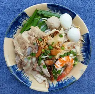 Hủ tiếu đệ nhất tô - 88.000 ₫ tại Hủ Tiếu Gõ Cô Hòa - Đường 6E