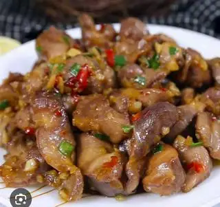 cơm lòng gà kho  - 50.000 ₫ tại Cơm Văn Phòng - Chiến Lược