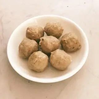 Bò viên chiên - 13.000 ₫ tại Chang’s Corner - Ăn Vặt & Xiên Que - Cao Đạt