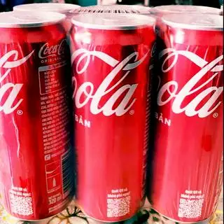 COCA COLA  - 25.000 ₫ tại Takoyaki - Ẩm Thực Osaka - Tân Hòa Đông