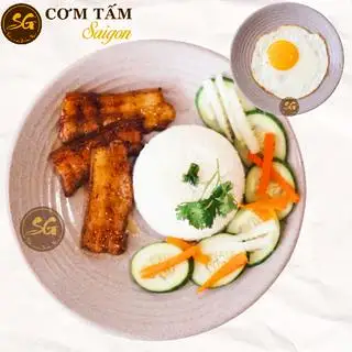 Cơm Tấm Ba Rọi Nướng Ốp La - 79.000 ₫ tại Cơm Tấm Saigon - Huỳnh Tấn Phát