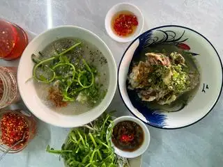 Hình ảnh Cháo Đầu Cá Lóc Rau Đắng