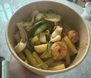 Hình ảnh Nui xào hải sản