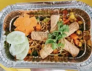 Hình ảnh Mì trộn mực xoắn