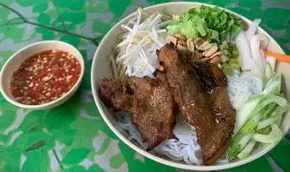 bún thịt nướng  - 45.000 ₫ tại Quán Cô Thảo - Bún Thịt Nướng & Hủ Tiếu Bò Viên - Âu Cơ