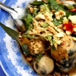 Cút lộn xào me - 26.000 ₫ tại Phá Lấu Bò 245 - Lê Quang Định