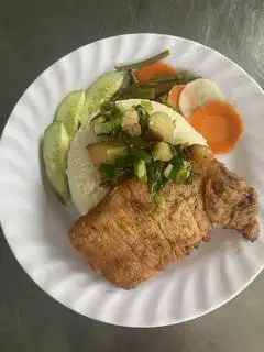 Hình ảnh Cơm Tấm Sườn