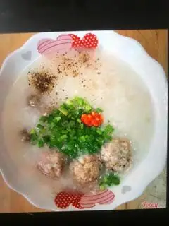 cháo thịt viên  - 40.000 ₫ tại Cháo Sườn, Bánh Đúc Nóng - Thanh Bình - Phạm Văn Chiêu