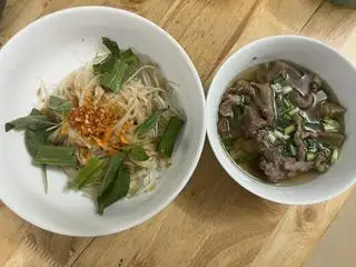 Phở trộn sa tế bò - 35.000 ₫ tại Quán Hủ Tiếu Hồng - Hoa Cau 