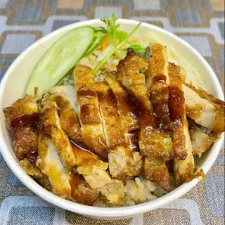 Hình ảnh Cơm đảo gà quay ngũ vị