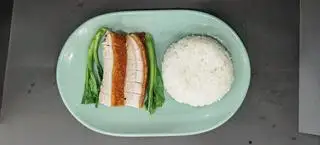 Cơm thịt heo quay - Roasted Pork - 燒肉 - 194.400 ₫ tại Vua Ngỗng Quay Hồng Kông - Nguyễn Văn Linh