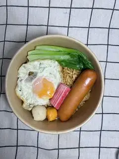 Hình ảnh Mì trộn thập cẩm