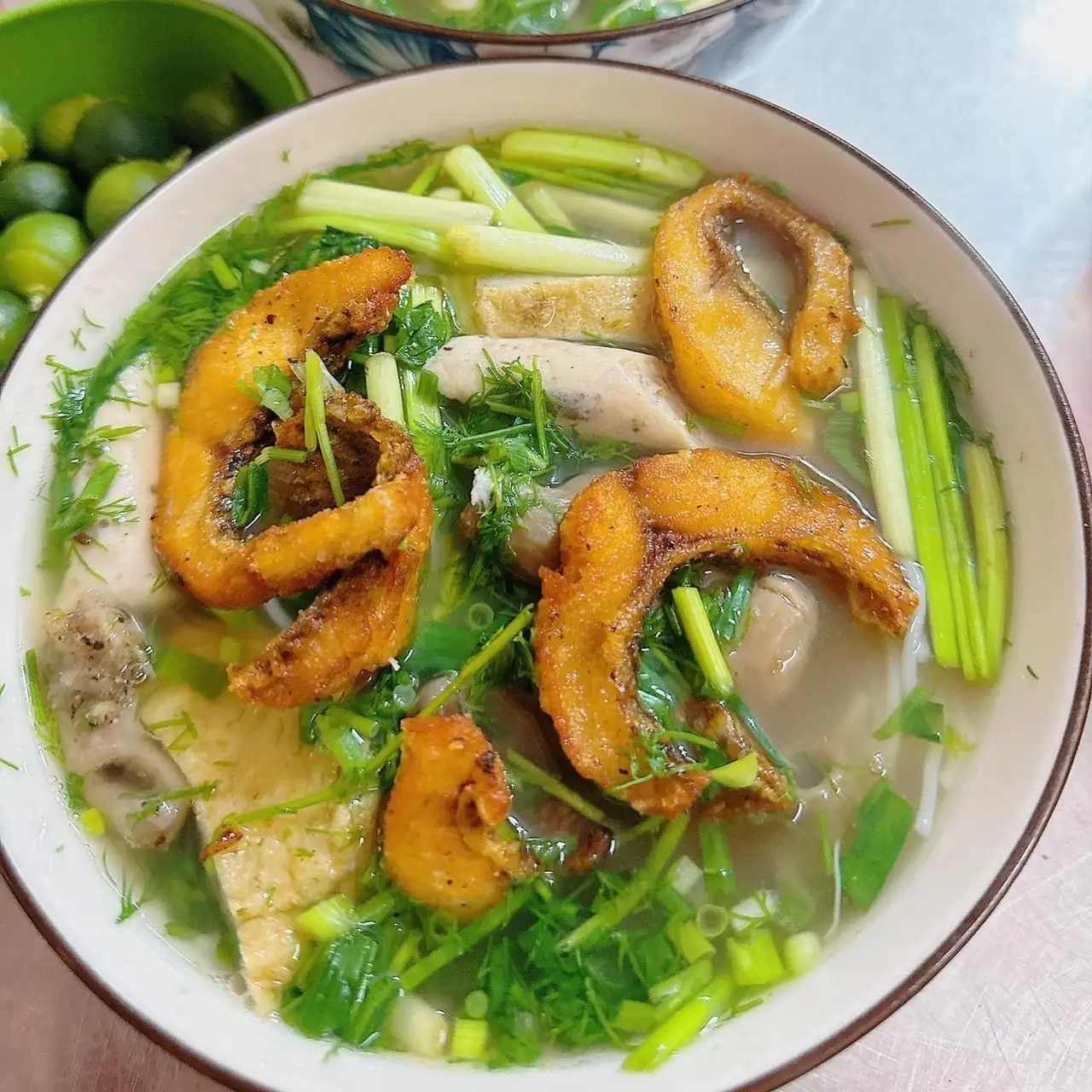 Hình ảnh Bún cá chua cay