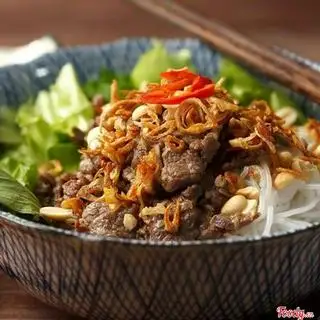 Hình ảnh Bún trộn bò sốt me ( món mới - giá ưu đãi )