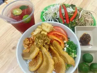 Hình ảnh Bánh đa hoặc bún riêu cua tóp mỡ
