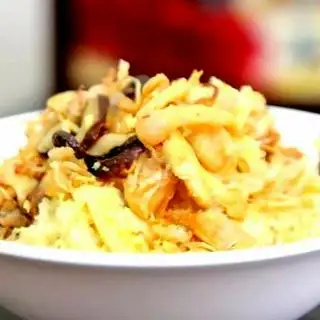 Hình ảnh Xôi gà xào nấm 