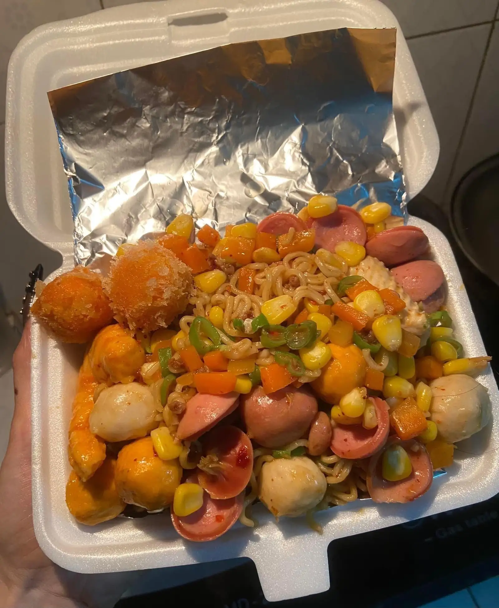 Hình ảnh Mì trộn viên pho mai DOOKKI
