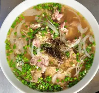 Phở Tái - 70.000 ₫ tại Phở Nhà AnNa - Huỳnh Văn Bánh