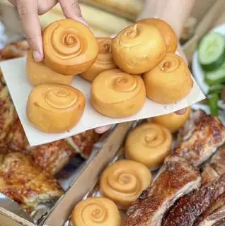 Bánh Bao Lẻ (Fried dumplings) - 15.000 ₫ tại Hệ Thống Gà Quay Ngọc Minh Food - Bánh Bao & Cơm Lam - Phan Văn Trị
