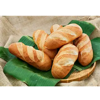 Bánh mì không - 5.000 ₫ tại Bánh Mì Chả Cá Má Hải & Cà Phê - Nguyễn Thị Thập