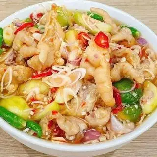 Chân gà ngâm sả tắc rút xương - size lớn - 149.000 ₫ tại Ăn Vặt Bé Dâu - Chân Gà Sả Tắc & Sốt Thái - Điện Biên Phủ