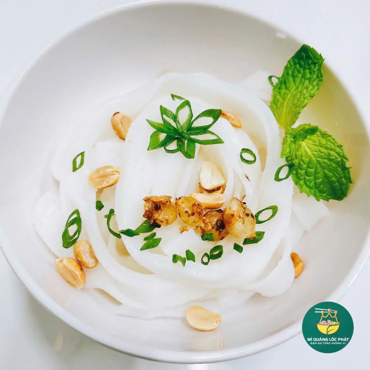 MÌ THÊM - 8.000 ₫ tại Mì Quảng Lộc Phát - Phan Văn Hân