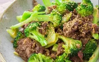 Hình ảnh Bò Xào Bông Cải