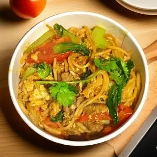 Hình ảnh Mỳ ống xào thịt heo và rau củ