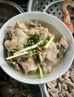 Hủ Tiếu Xí Quách - Nước - 65.000 ₫ tại Hủ Tiếu Nam Vang Thành Phát - Cách Mạng Tháng Tám