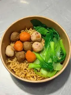 Hình ảnh mì trộn cá viên
