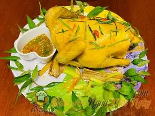 Gà Hấp Muối Lá Chanh Nguyên Con - 229.000 ₫ tại Gà Ủ Muối Hoa Tiêu - Đường Số 71 