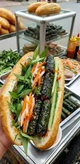 Hình ảnh Bánh mì Bò Lá Nốt sốt Đặc Biệt