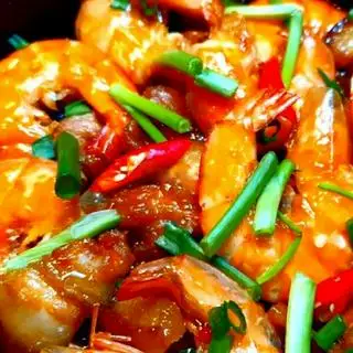 Hình ảnh Tôm rim thịt ba chỉ